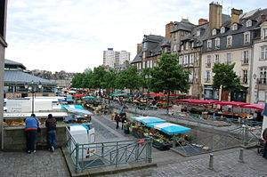 Bientôt un hôtel haut de gamme Place des Lices à Rennes 